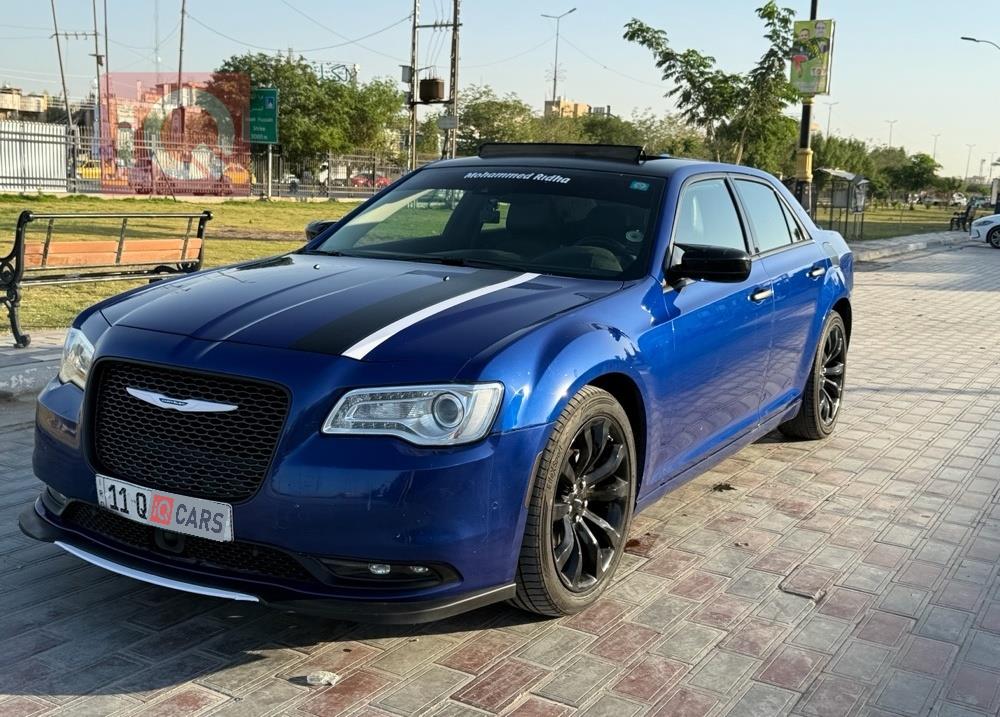 کرایسلەر 300